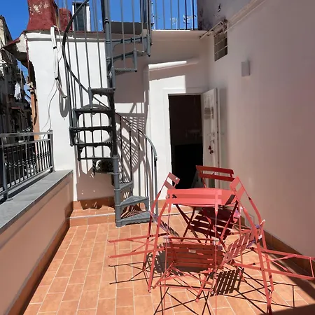 Apartment Casa Da “nonna Iolanda” Centro Storico Naples